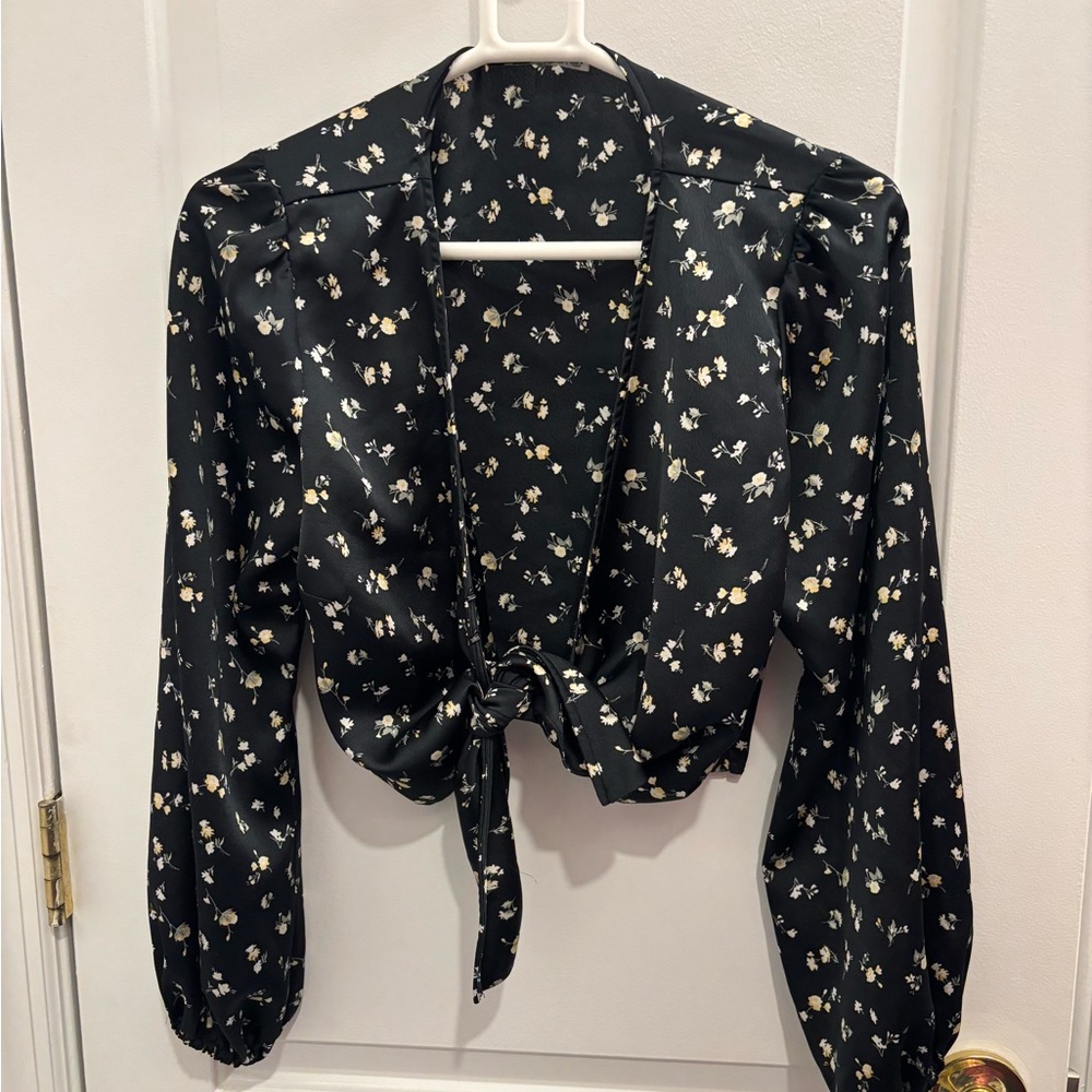 Abercrombie & Fitch Black Floral front-tie Blouse